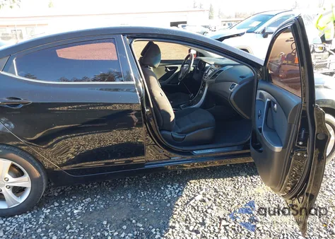 2016 Hyundai Elantra Value Edition из США, поврежденный, VIN 5NPDH4AE9GH679937